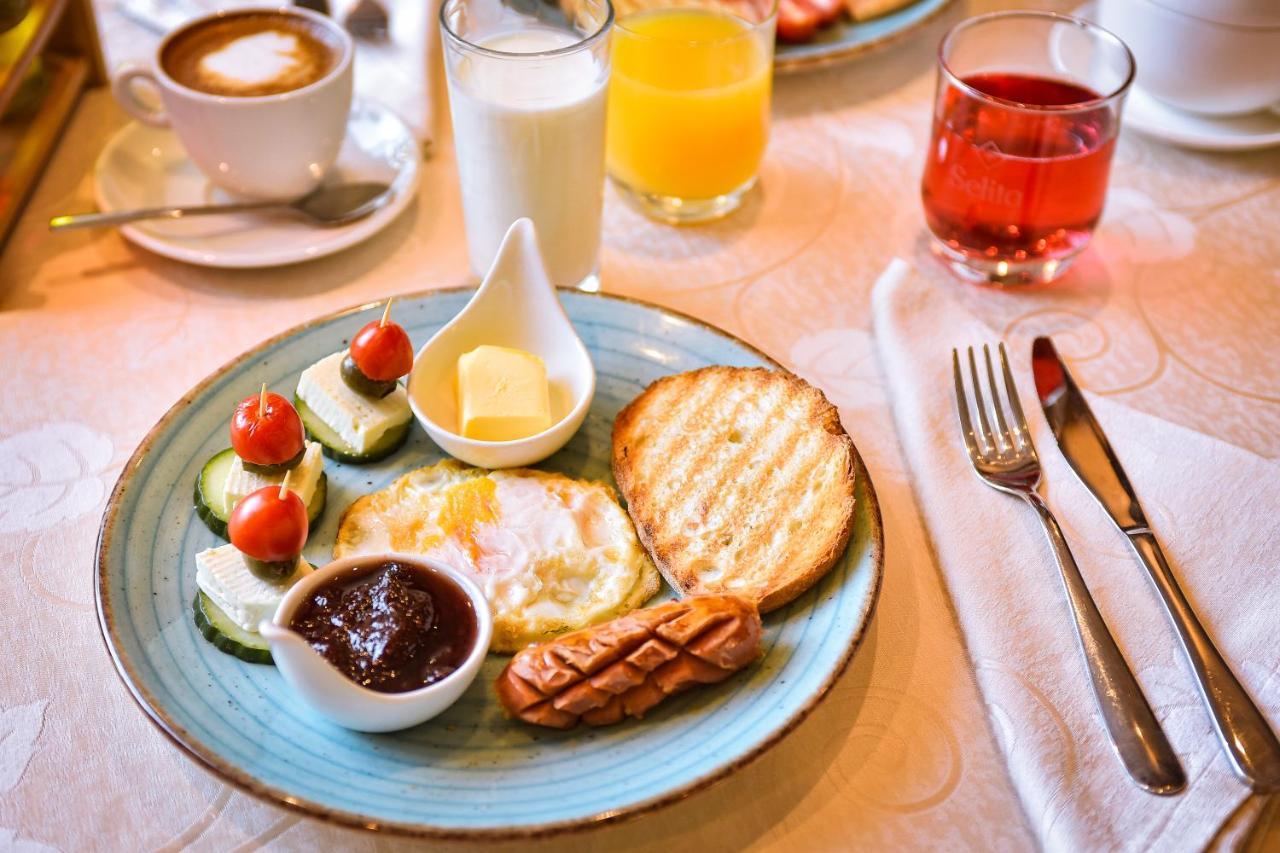 Hotel Jurgen Rinas Ngoại thất bức ảnh