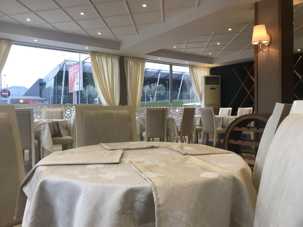 Hotel Jurgen Rinas Ngoại thất bức ảnh