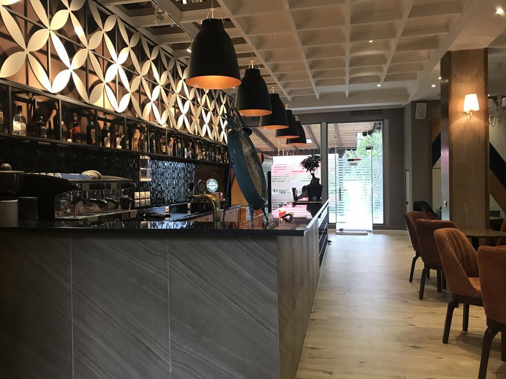 Hotel Jurgen Rinas Ngoại thất bức ảnh